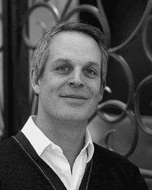 Portrait of Darren Rennick
